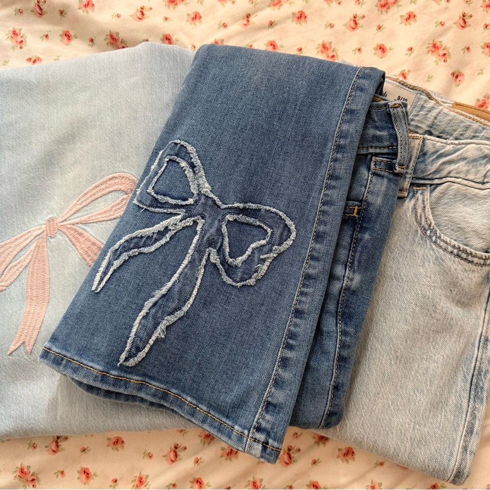 Lot of 3 pair Abercrombie Kids Girls Jeans - 2 with bows - 9/10 Long